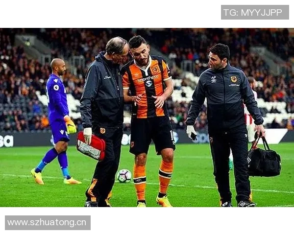 弗格森因脚踝问题缺席罗马比赛全市场关注球员健康状况 弗格森因脚踝问题缺席罗马比赛全市场关注球员健康状况