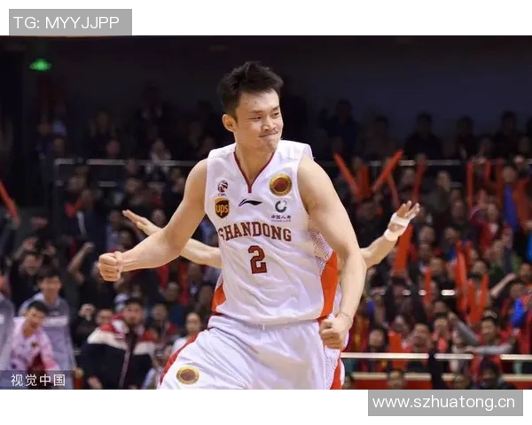 利桑德罗随队训练状态回暖预计十月底前重返赛场 利桑德罗随队训练状态回暖预计十月底前重返赛场