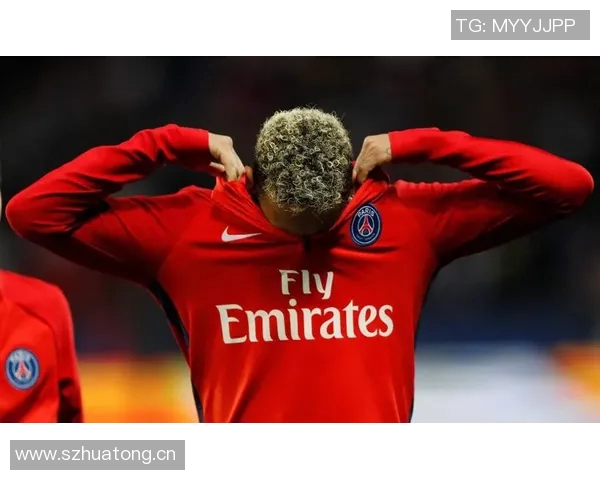 F1车手汉密尔顿谈足坛偶像最爱维尼修斯与内马尔并赞美梅西技术之精湛